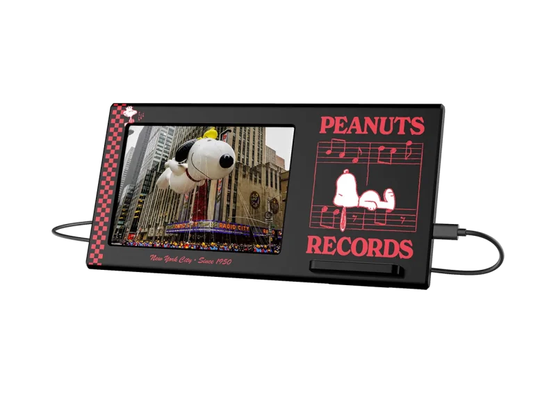 black peanuts wireless charging frame record display photo